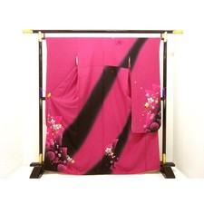 Authentic Kimono with Yuzen gold leaf finish 260-007-508-8361
