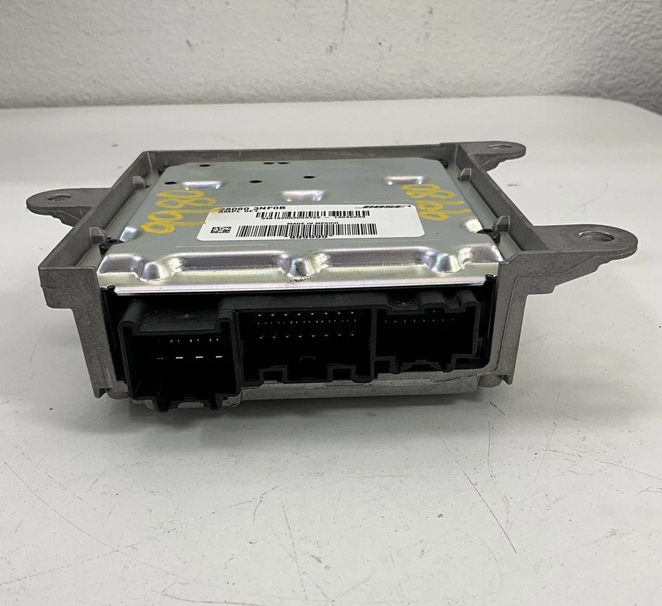 2015 Nissan Leaf Sound amplifier 280603NF0B BOSS OEM - Image 3 of 4