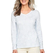 Croft & Barrow Women's Essential Long-Sleeve V-Neck Top Light Blue Snow Flake