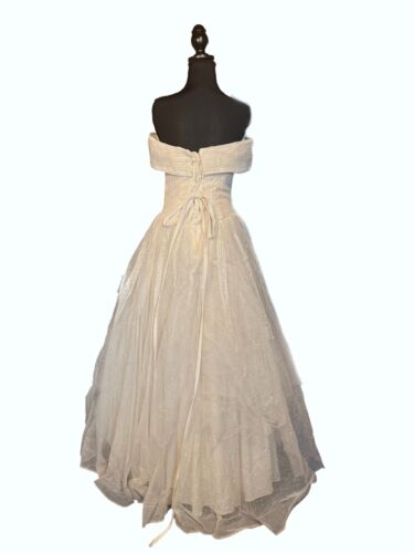 💍 Elegant Off-Shoulder Wedding Dress - A-Line Ball Gown S - Picture 2 of 7