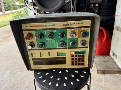BRIDGEPORT BOSS CONTROL, ENCLOSURE AND ARM. FROM WORKING MACHINE