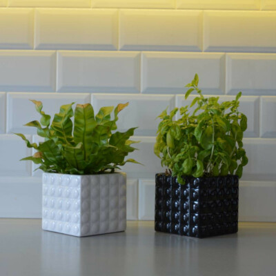 Keramik bertopf schwarz weiss 2 Gren glanz Pflanztrog Wrfel Blumentopf  3D | eBay.de