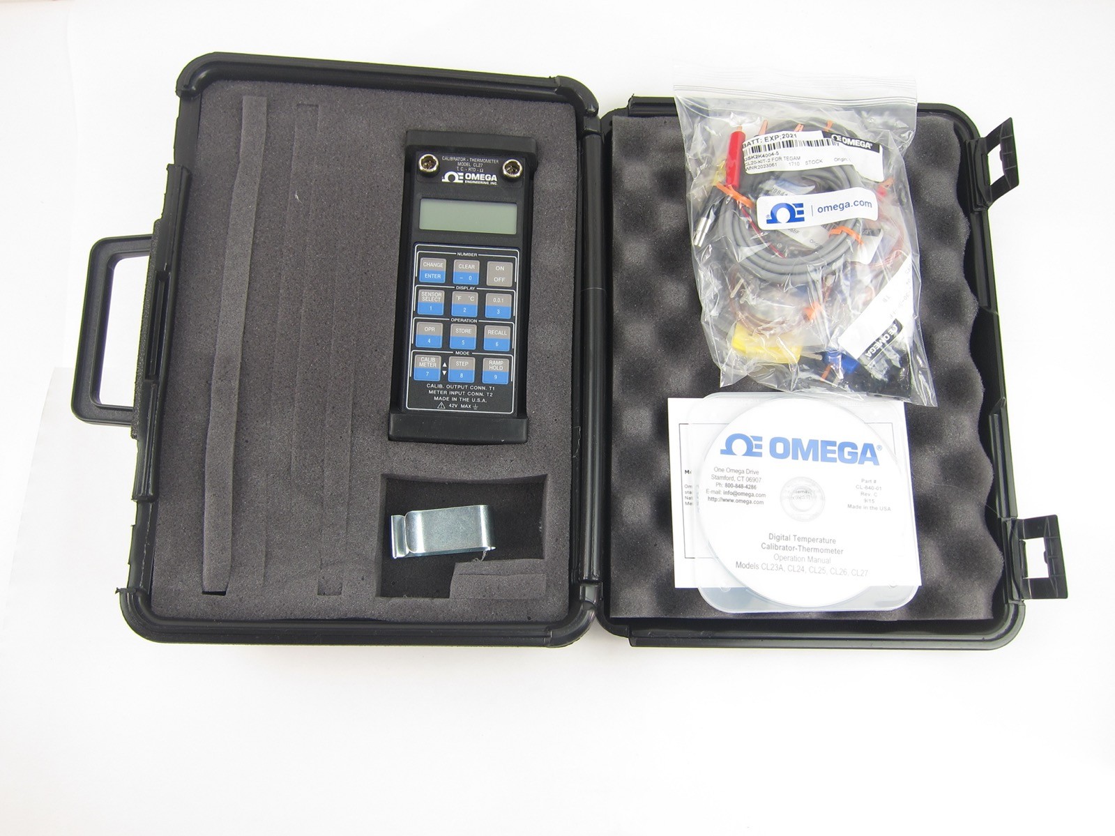 NEW OMEGA CL27 Digital Temperature Calibrator
