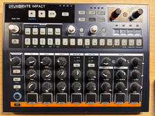 Arturia Drumbrute Impact Analogue Drum Machine