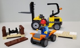 LEGO City: Cargo Terminal (60022) COMPLETE + Instructions + Minifigs (RETIRED)