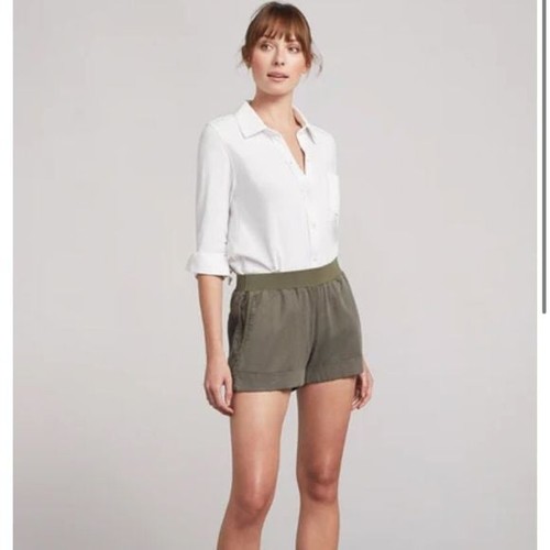Faherty Arlie Day Pull-On Linen-Blend Shorts in Olive