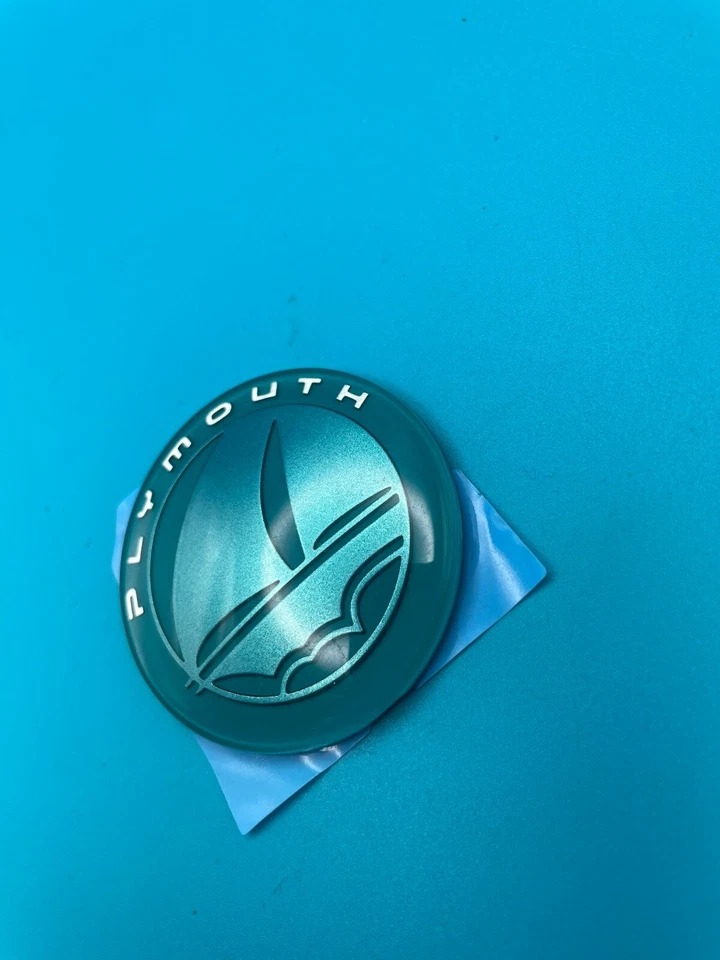 Новый из старых запасов оригинальный производитель 1997 1998 1999 Plymouth неоновая передняя табличка с эмблемой капота зеленый бирюзовый - Изображение 3 из 4