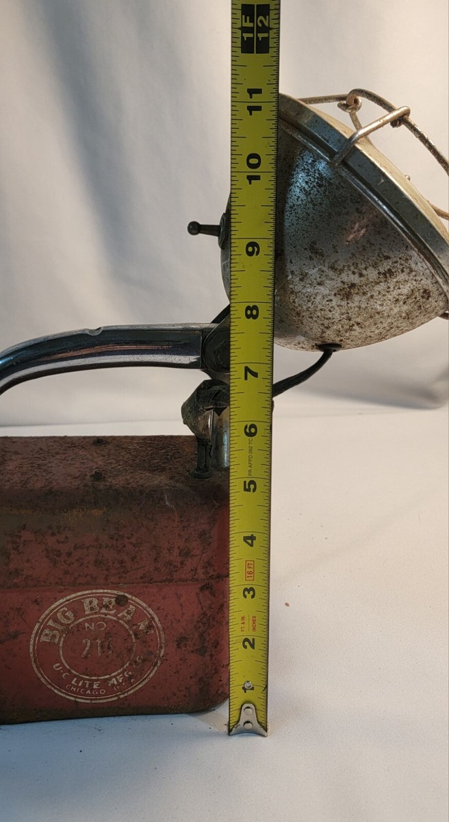 Vintage Big Beam No. 211 Portable Electric Hand Lamp Vintage Big Beam No. 211 Portable Electric Hand Lamp