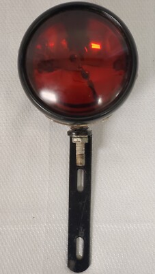 Vintage Yankee Mfg. SAE-F-69  4 1/2'' Red Auto Light