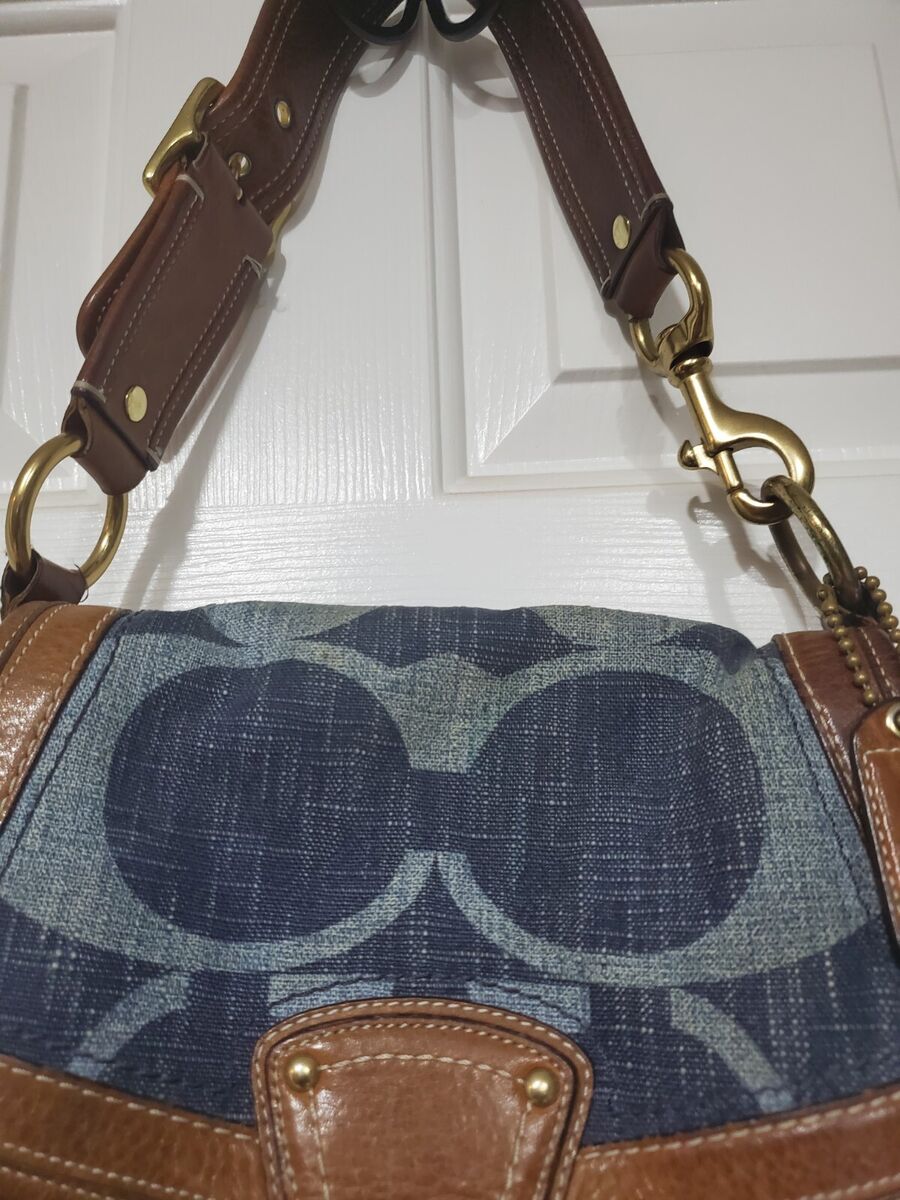 Preowned Vintage Coach Legacy Limited Edition Signature C Preowned Vintage Coach Legacy Limited Edition Signature C