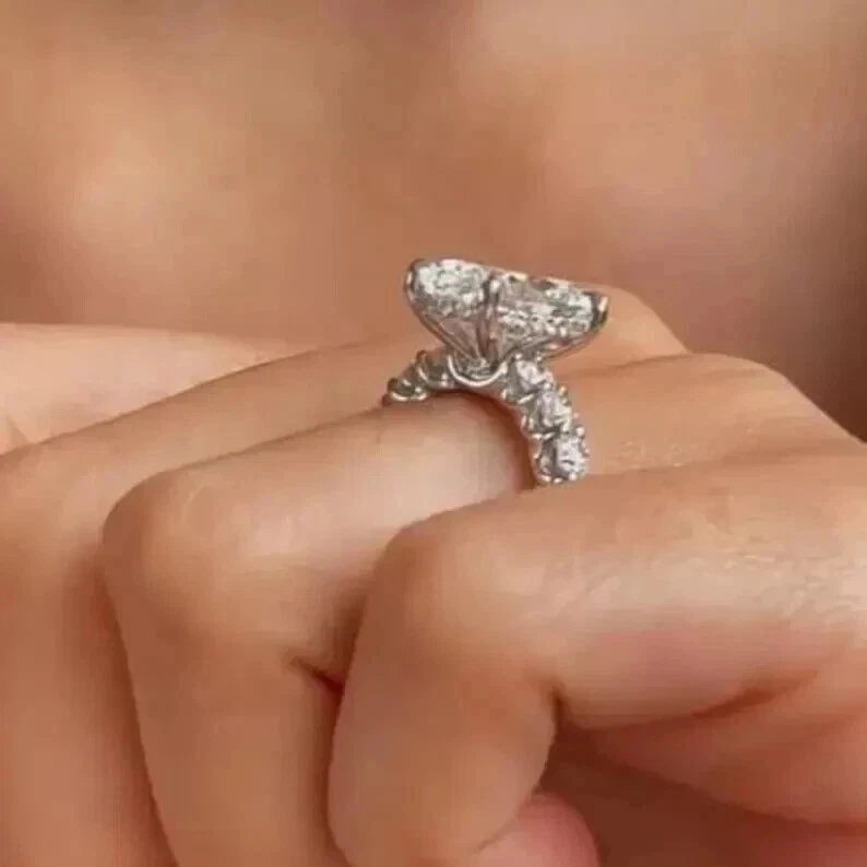 4.60 Ct Oval Cut IGI Certified Lab Grown/CVD Diamond Wedding Ring 14K White Gold - Image 4 of 4