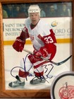 Kris Draper autographed photo and puck in stand — photo 3