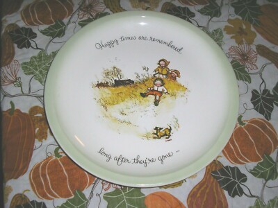  Authentic Mid Mod Decor Holly Hobby Plate 1972 ''Happy Times are Remembered''