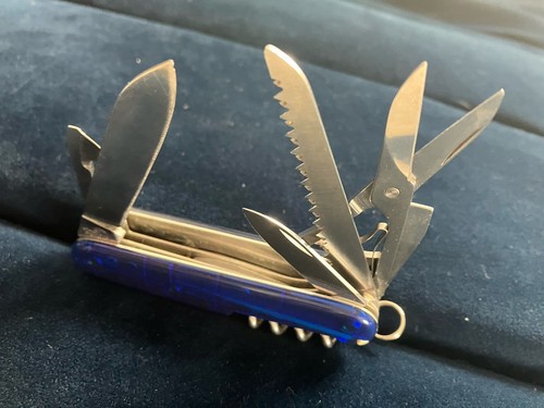 VICTORINOX Huntsman - 15 Funktionen Camping Outdoors EDC - Blau Transparent