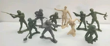 Vintage Tim-Mee Toys-Louis Marx-Unbranded Lot Of 10 Jumbo 5 Inch Army Men 