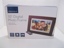 INSIGNIA NS-DPF10WW-17 10" Digital Photo Frame IPS Panel Espresso Wood NEW