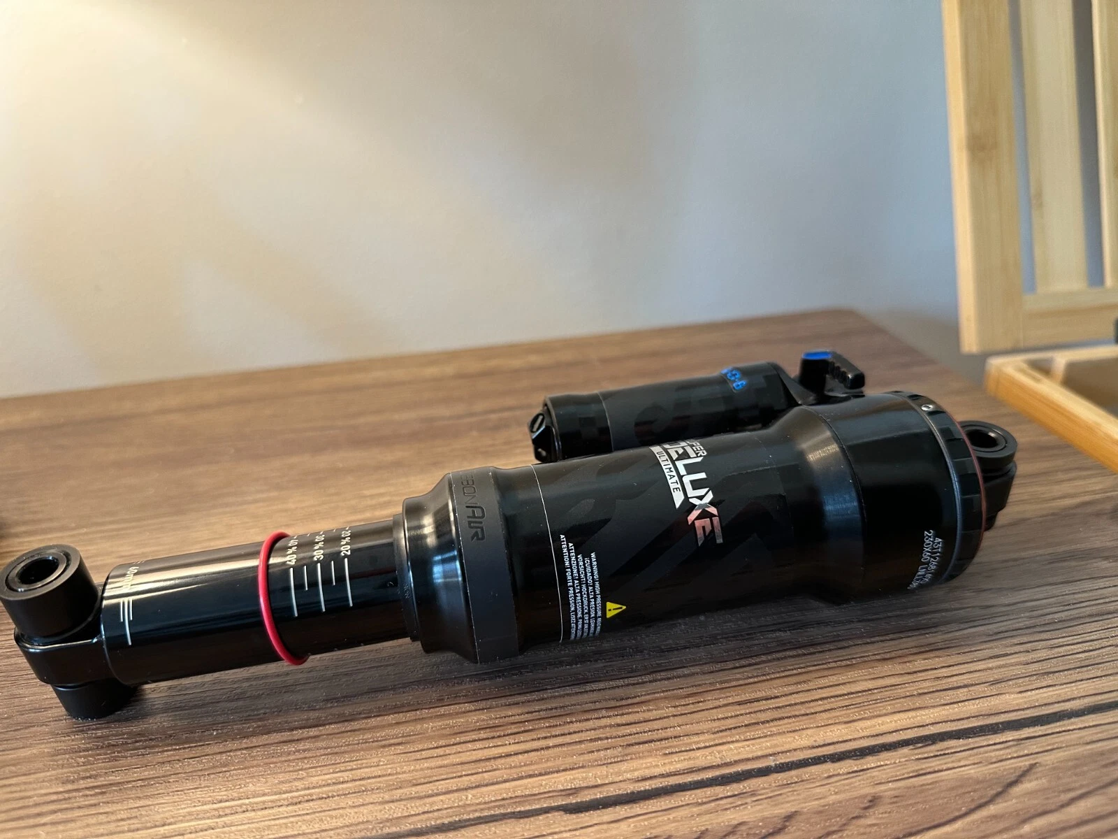 RockShox Super Deluxe RC2T Rear Shock - Thumbnail 4