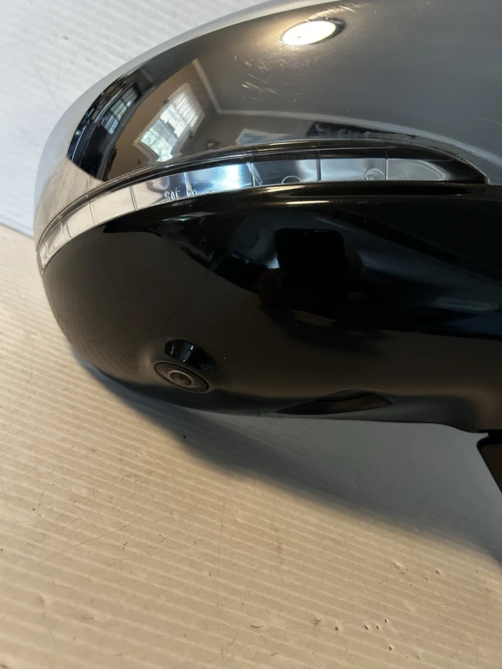 2017 - 2020 Chrysler Pacifica Door Mirror Camera Blind Spot Heat Right OEM 1606 - Image 2 of 4