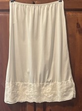 Vintage C  L Signature White Slip W/5  Lace Overlay On Hem  Secret Zip Pocket L