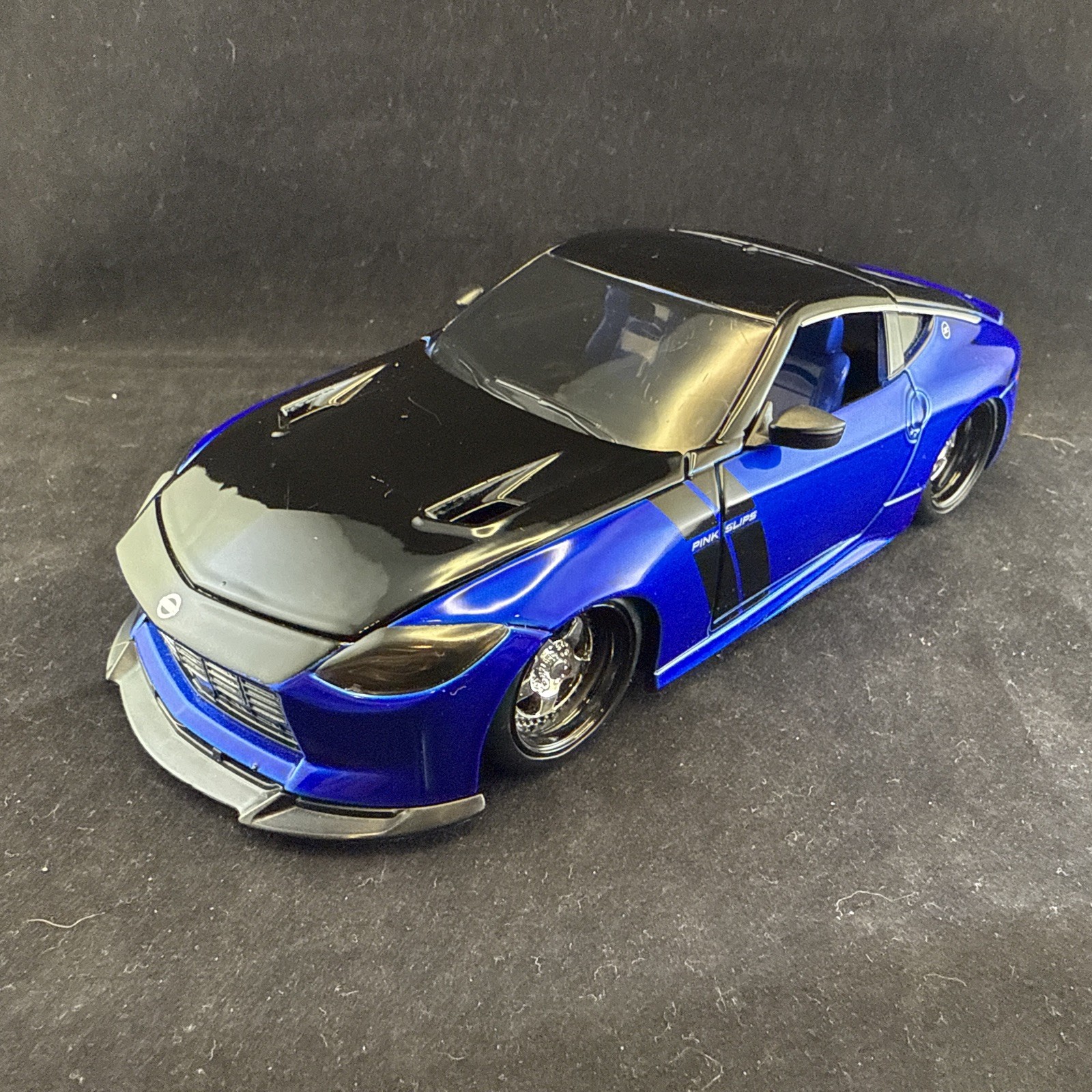 Picture 1 of 6