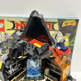 LEGO The LEGO Ninjago Movie: Garmadon's Volcano Lair (70631) Complete