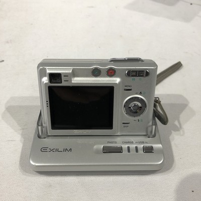 Casio EXILIM ZOOM EX-Z40 4.0MP Digital Camera - Silver (EXZ40S