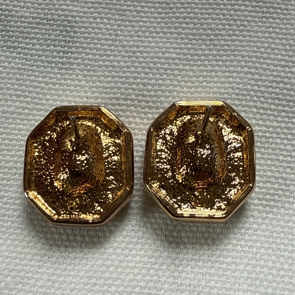 Parafusos de ouro e pavê Swavorski - Imagem 4 de 4