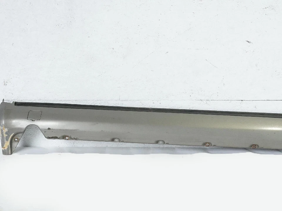 1990 - 1993 Mercedes Benz E Class W124 300Te Rocker Panel Skirt Cover Right Oem - Изображение 4 из 4