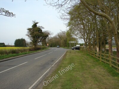 Photo 6x4 Eastern Hemisphere from the A155 East Kirkby Standing on the Gr c2010
