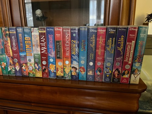 VHS DISNEY COLLECTOR COLLECTION VHS LES GRANDS CLASSIQUES - Photo 2/24
