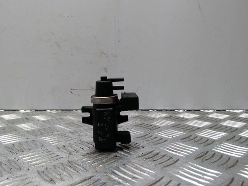 BMW 5 Touring E39 Vakuumventil 2247906 2.50 Diesel 1999 28416417