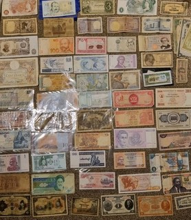 Sammlung alter/aktueller ausländischer Banknoten Weltwährung 59 Scheine