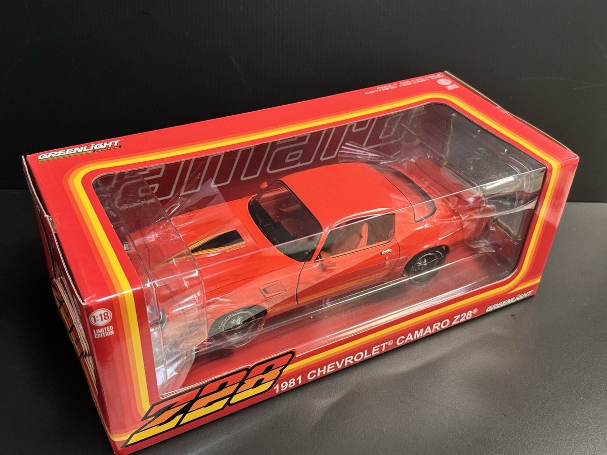 Greenlight 1981 Chevrolet Camaro Z/28 1:18 Diecast Model Car - Red