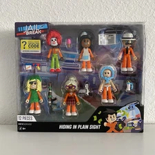 Roblox DEVSERIES Jailbreak Hiding In Plain Sight Action Figures w/ Virtual Code