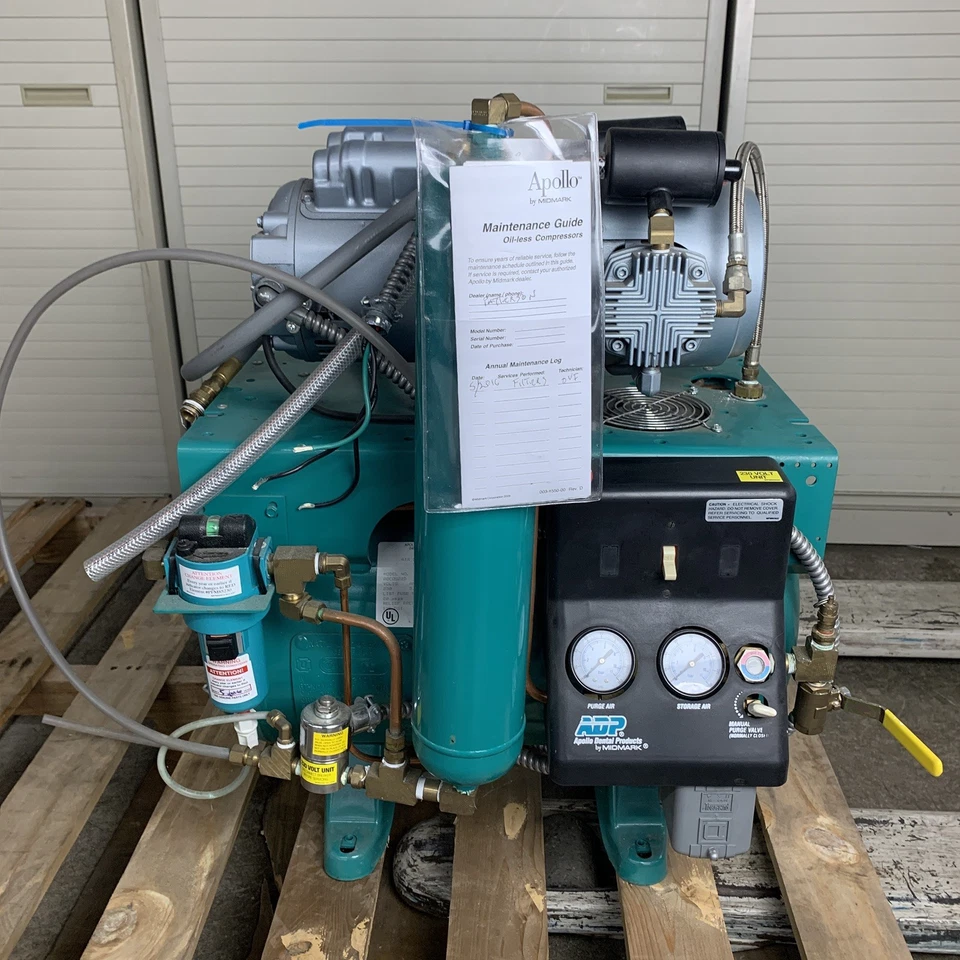 ADP Apollo A0C0S22D Dental Air Compressor Unit Oil Lubricated 1HP 230V - Image 2 of 4