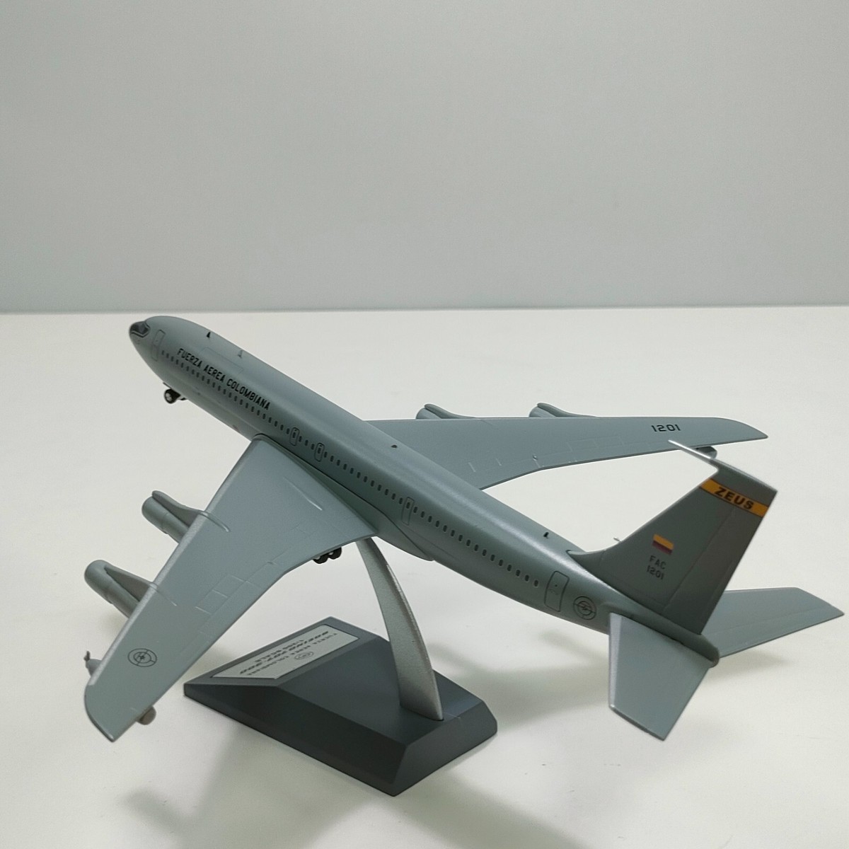航空機・ヘリコプター INFLIGHT200 FUERZA AEREA 707-300 INFLIGHT 200 FUERZA AEREA COLOMBIAN BOEING 707-300 IF707COL0519 1