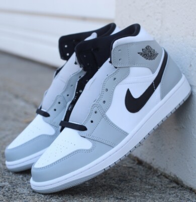 シューズ(男性用) Nike Air Jordan 1 Mid \"Light Smoke Grey Nike Air Jordan 1 Mid I AJ1 Light Smoke Grey Black White Men