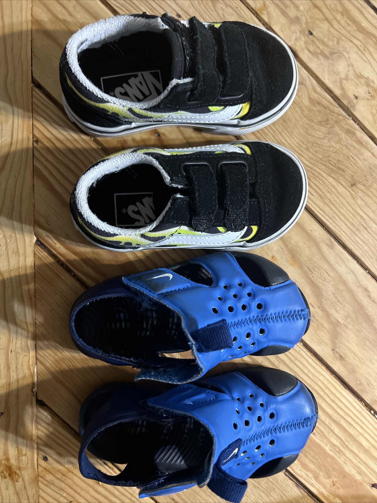 Sandalias Vans y Nike para niños pequeños 5,5C