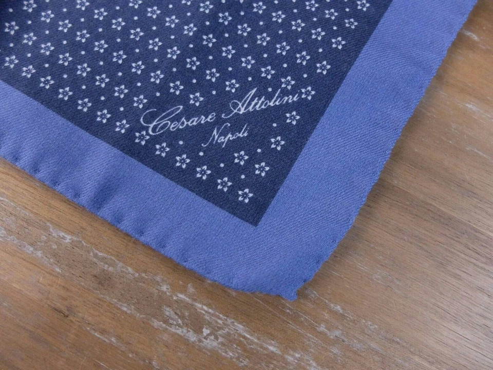 CESARE ATTOLINI Napoli azul estampa floral lã mistura de seda bolso quadrado autêntico - Imagem 2 de 3