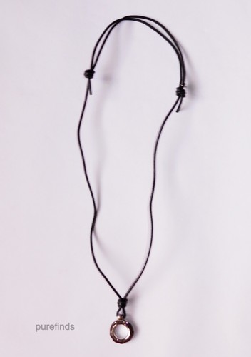 TATEOSSIAN LONDON LEATHER WHEEL SILVER 925 AND LEATHER CORD NECKLACE BNIB - Picture 3 of 7