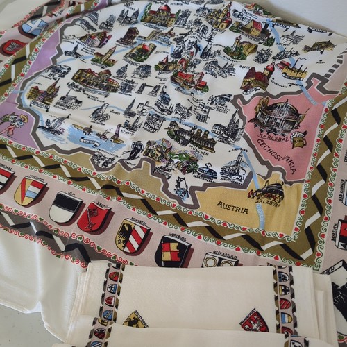 RARE LOT Vintage Tablecloths Napkins Scandinavia Germany Dutch Maps 60s 70s EUC - Picture 4 of 11