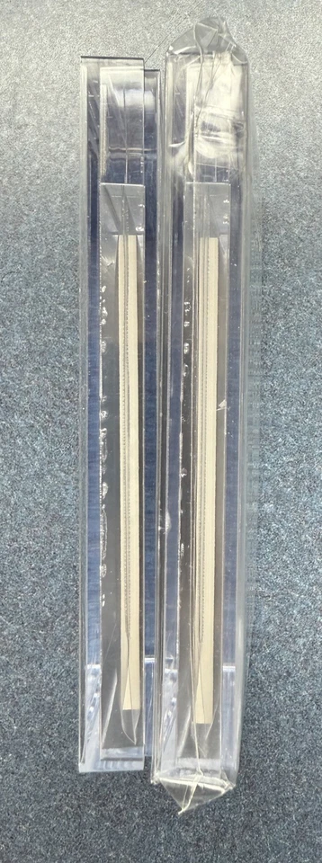 2011 BECKETT DWIGHT JONES AND DERRICK LOCKE AUTO (9/8.5) EXQUISITE COLLECTION - Image 3 of 4