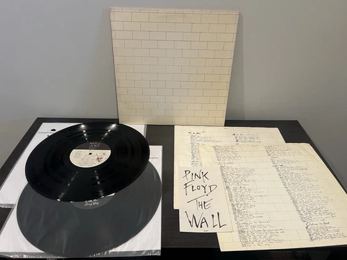 Pink Floyd THE WALL 1979 First Press VINYL LP w/ OIS Insert VG+/NM Harvest UK