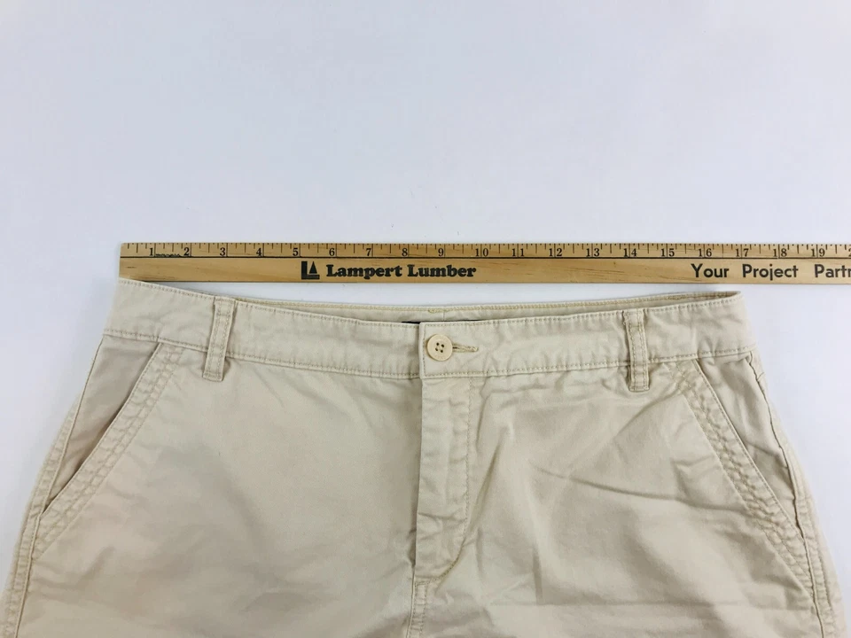 Pantalones Cortos Chaps Para Mujer Talla 12 Color Crema Frente Plano Tiro Medio Bolsillos Lavados Ligeros Foto 3 de 4