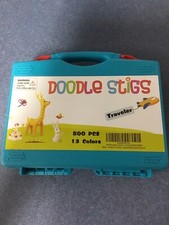 640 Pieces and 1 Travel Case Wax Yarn Sticks 6-Inch, 13 Neon Colors Doodle St