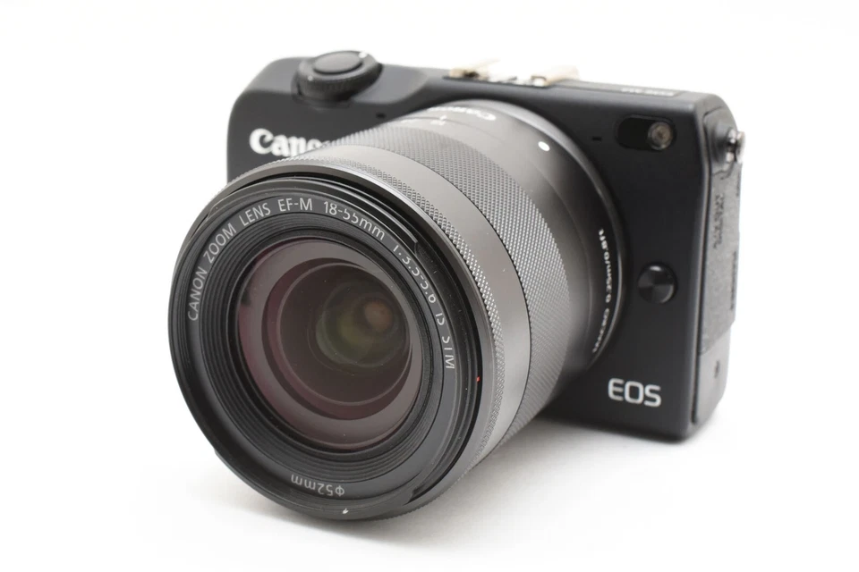 Canon EOS M2 lens Kit , 18-55mm lens ,90ex Flash,  EF-M mount adapter D 2446952 - Image 3 of 4