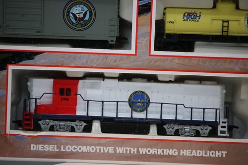Life-Like Armed Forces Express HO Model Electric Train Set 21445 Never Out Box - Picture 4 of 16