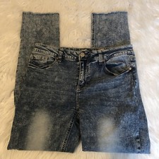 Seven7 women  s denim jeans see measurements size Slim Straight