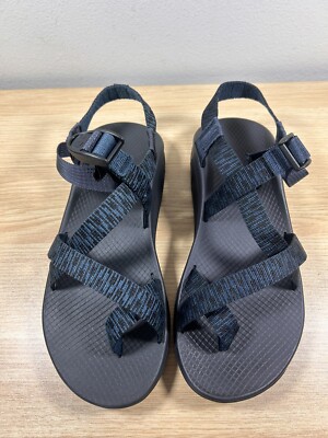 size 9, hardly worn men’s chacos Men main image 3