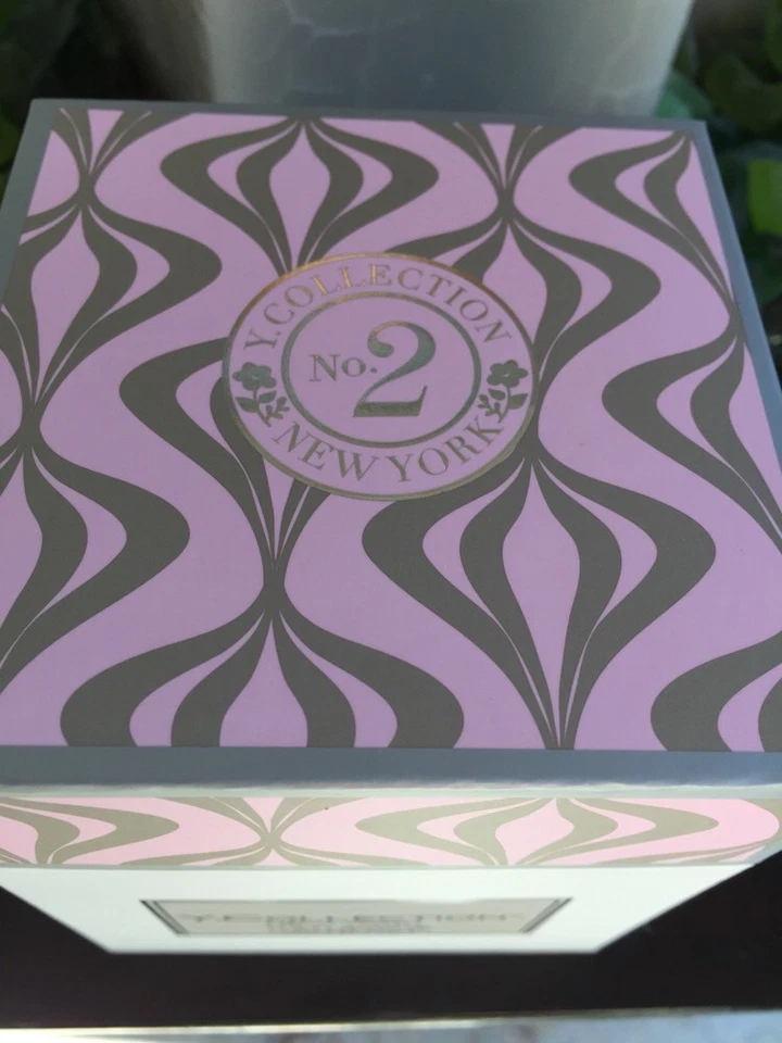 Yankee Candle Y.Collection Katherine # No. 2 Perfume 8 oz Soy Tumbler Porcelain  - Image 3 of 4